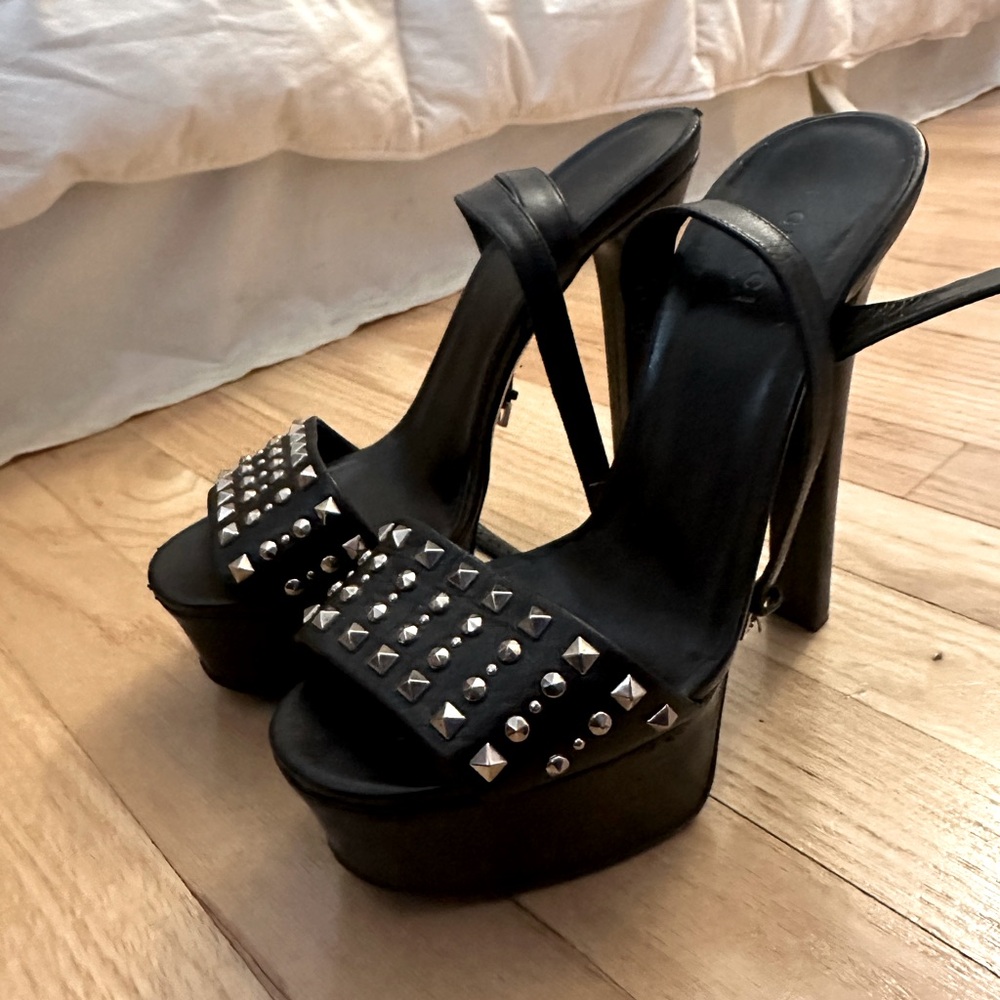 Gucci Leila ankle strap black heel, size 38